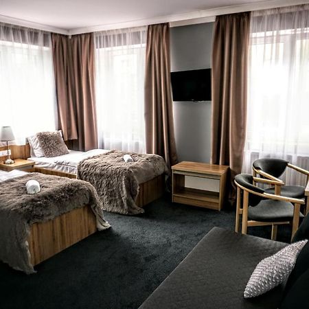 Aviator Hotel Restauracja & Spa Pabianice Eksteriør bilde