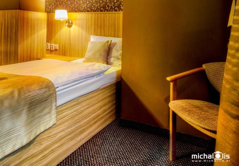 Aviator Hotel Restauracja & Spa Pabianice Eksteriør bilde