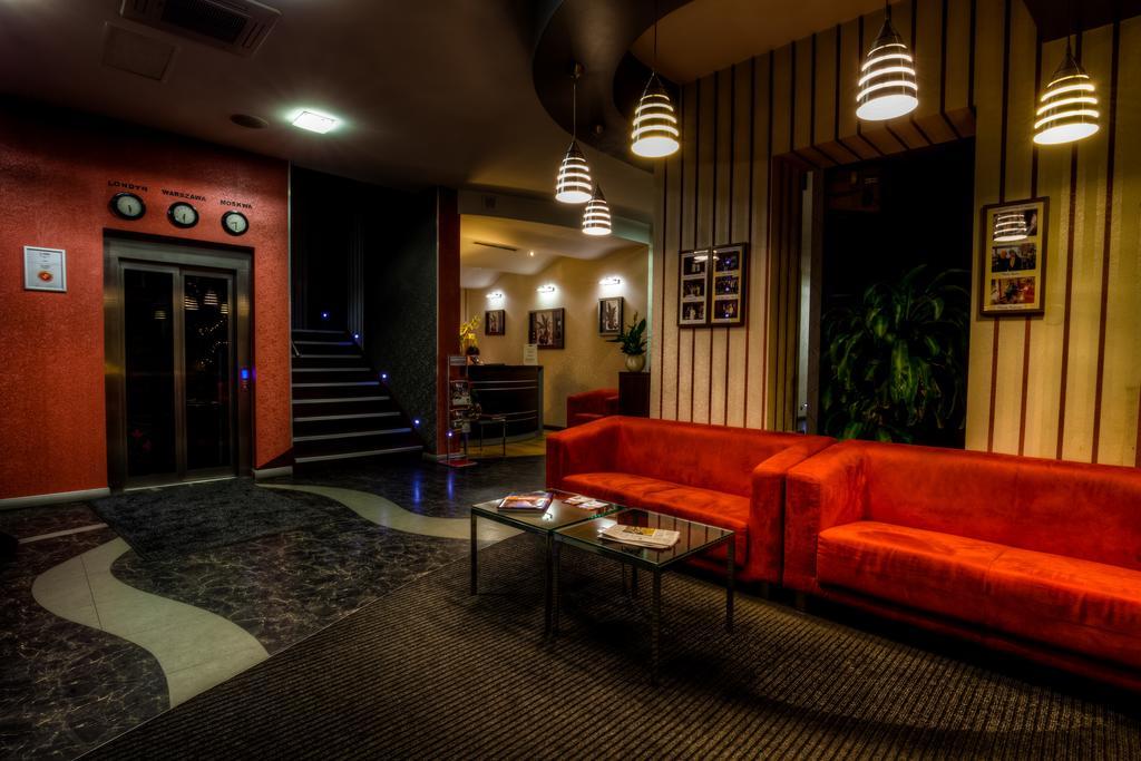 Aviator Hotel Restauracja & Spa Pabianice Eksteriør bilde