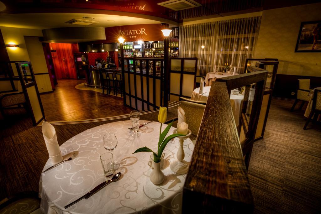 Aviator Hotel Restauracja & Spa Pabianice Eksteriør bilde