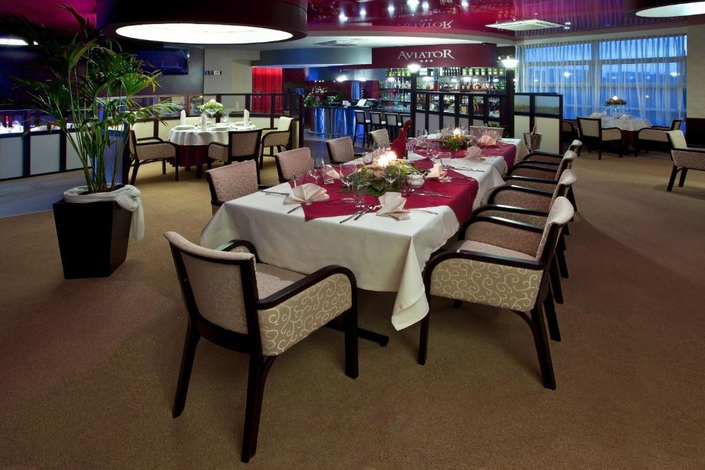 Aviator Hotel Restauracja & Spa Pabianice Eksteriør bilde
