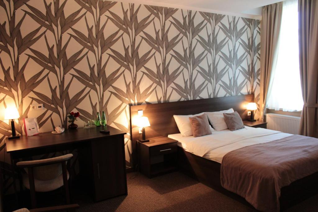 Aviator Hotel Restauracja & Spa Pabianice Rom bilde