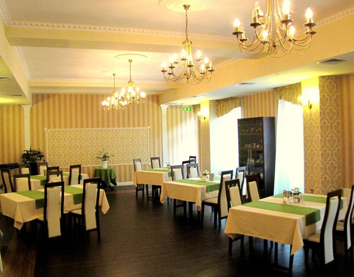 Aviator Hotel Restauracja & Spa Pabianice Eksteriør bilde